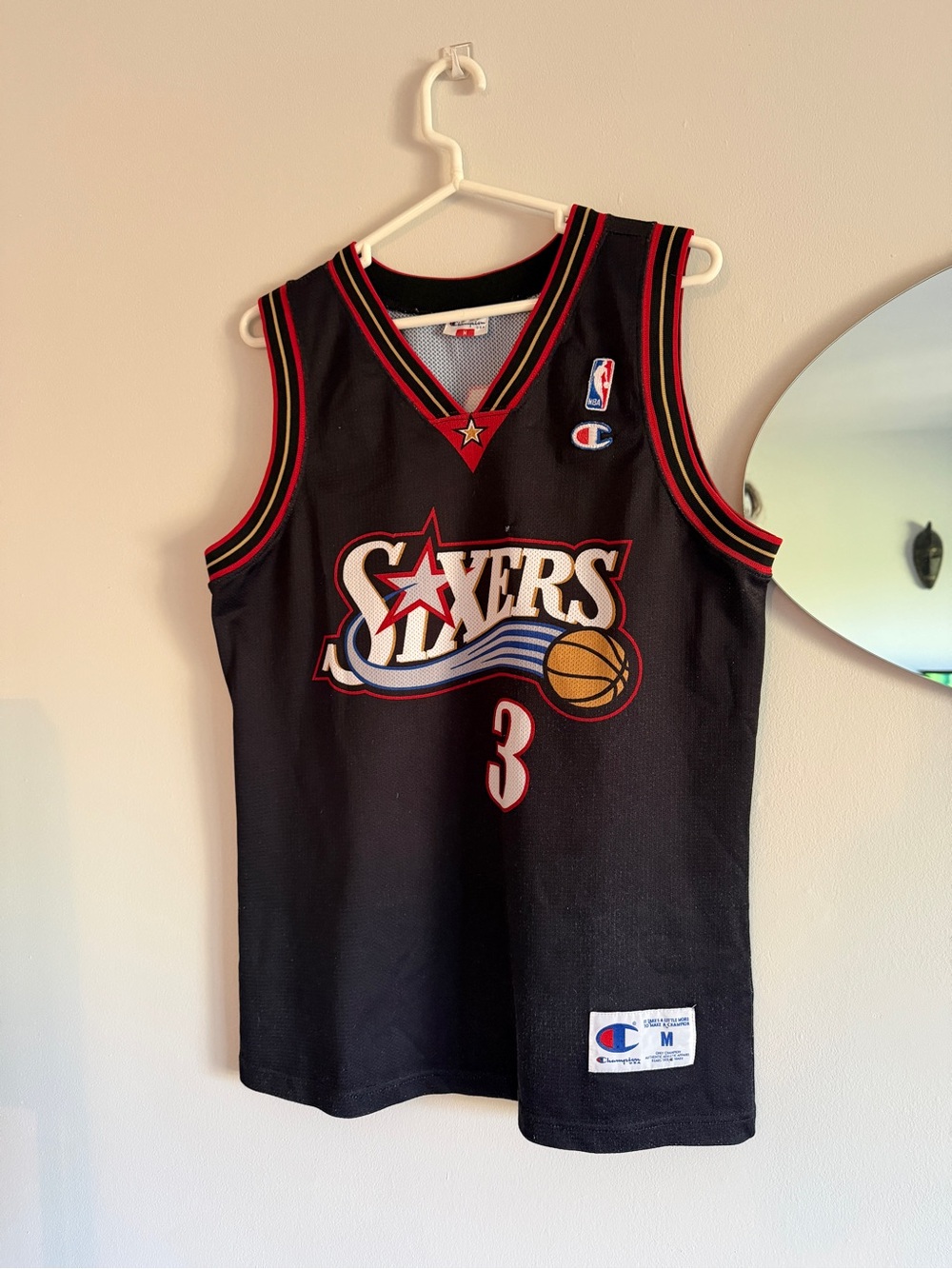 Vintage Philadelphia 76ers Iverson Jersey